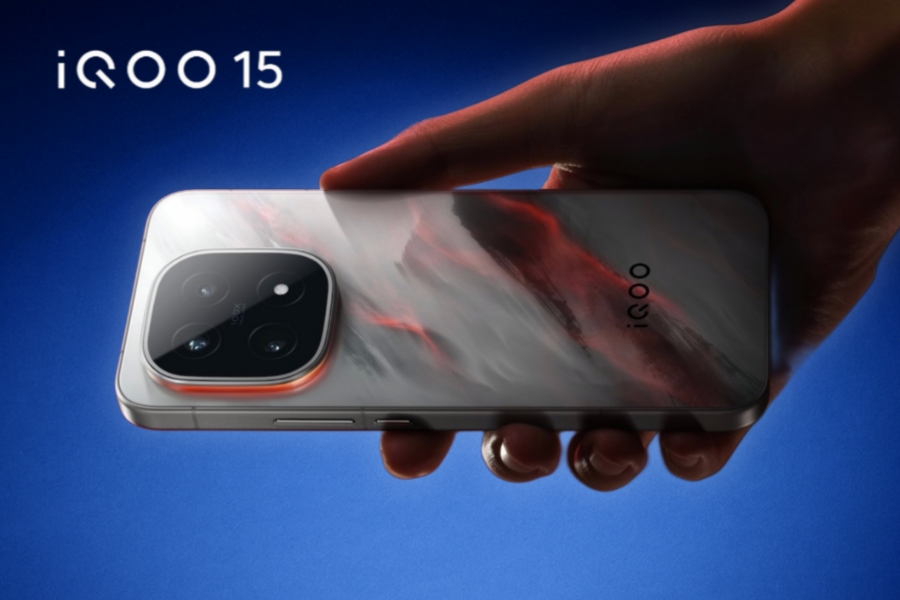 iQOO 15 Launching on October 31: Expected Specs & Price 1 iQOO 15 display